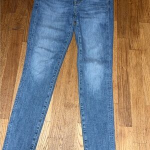 American Eagle Outfitters Light Blue Skinny Jeans